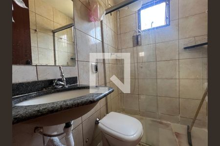 Casa à venda com 380m², 3 quartos e 2 vagasBanheiro 1