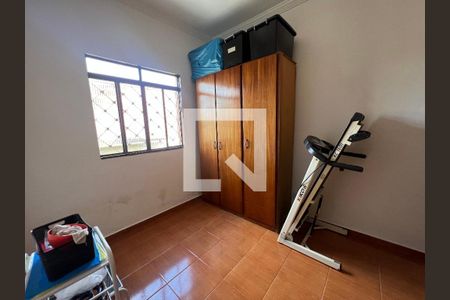 Casa à venda com 380m², 3 quartos e 2 vagasQuarto 2 