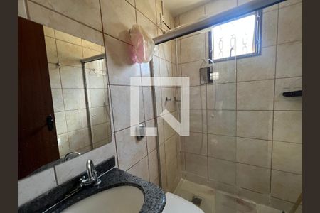 Casa à venda com 380m², 3 quartos e 2 vagasBanheiro 1
