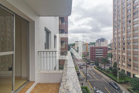 Sacada de apartamento para alugar com 2 quartos, 103m² em Bigorrilho, Curitiba