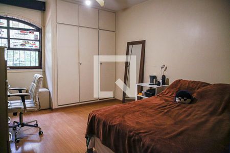 Casa à venda com 230m², 3 quartos e 2 vagasSuíte 3