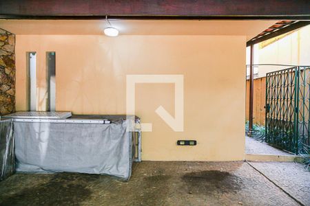 Casa à venda com 230m², 3 quartos e 2 vagasGaragem