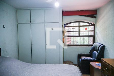 Casa à venda com 230m², 3 quartos e 2 vagasSuíte 2