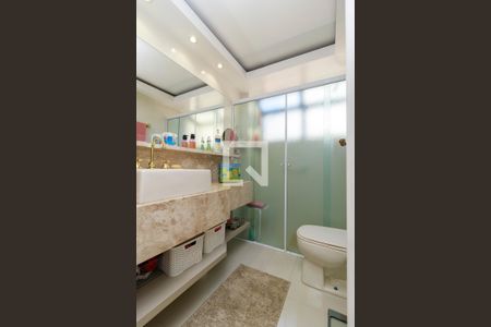 Apartamento à venda com 160m², 3 quartos e 2 vagasSuíte - Banheiro