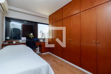 Apartamento à venda com 160m², 3 quartos e 2 vagasQuarto 3