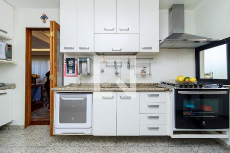 Apartamento à venda com 160m², 3 quartos e 2 vagasCozinha