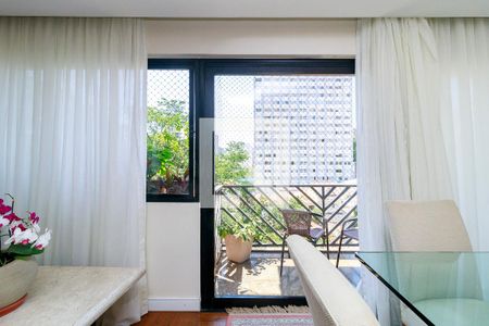 Apartamento à venda com 160m², 3 quartos e 2 vagasSala