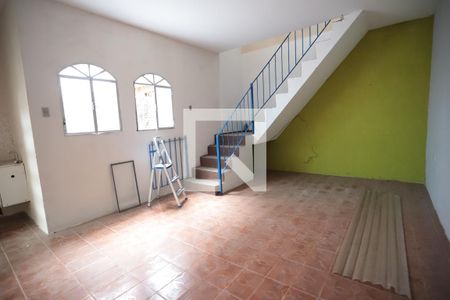 Sala de casa para alugar com 2 quartos, 100m² em Vila Amorim, Suzano