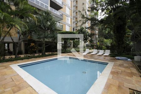 Apartamento para alugar com 150m², 3 quartos e 1 vagaÁrea comum - Piscina