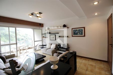 Apartamento para alugar com 150m², 3 quartos e 1 vagaSala