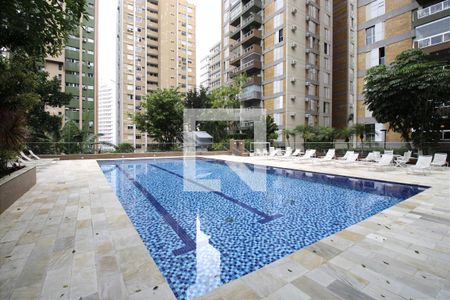 Apartamento para alugar com 150m², 3 quartos e 1 vagaÁrea comum - Piscina