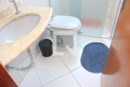 Casa à venda com 199m², 3 quartos e 3 vagasBanheiro 3