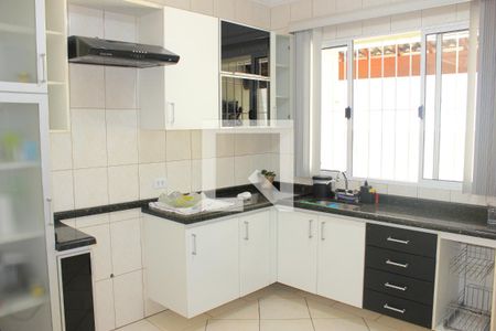 Casa à venda com 199m², 3 quartos e 3 vagasCozinha