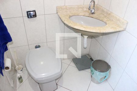 Casa à venda com 199m², 3 quartos e 3 vagasBanheiro 2