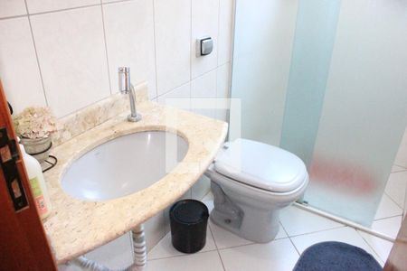 Casa à venda com 199m², 3 quartos e 3 vagasBanheiro 3