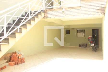 Casa à venda com 199m², 3 quartos e 3 vagasGaragem