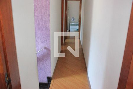 Casa à venda com 199m², 3 quartos e 3 vagasCorredor dos Quartos/piso superior