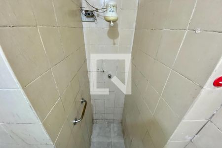 Banheiro de kitnet/studio para alugar com 1 quarto, 20m² em Flamengo, Rio de Janeiro