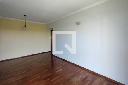 Sala  de apartamento para alugar com 2 quartos, 73m² em Vila Marieta, Campinas