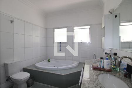 Casa para alugar com 320m², 3 quartos e 3 vagasBanheiro