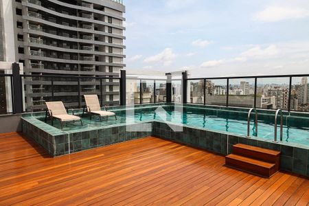 Apartamento à venda com 28m², 1 quarto e sem vaga Apartamento à venda com 28m², 1 quarto e sem vagaÁrea comum - Piscina