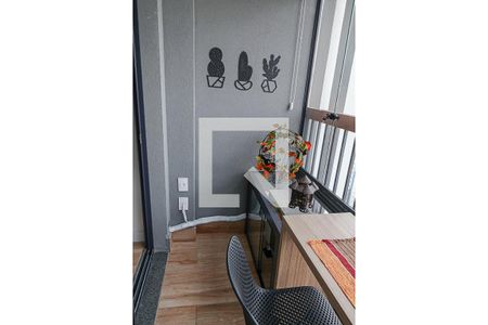 Apartamento à venda com 28m², 1 quarto e sem vaga Apartamento à venda com 28m², 1 quarto e sem vagaVaranda