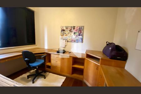 Apartamento à venda com 139m², 4 quartos e 3 vagasQuarto 1