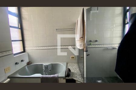 Banheiro da Suíte de apartamento à venda com 4 quartos, 139m² em Gutierrez, Belo Horizonte