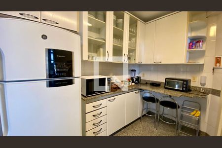 Cozinha de apartamento à venda com 4 quartos, 139m² em Gutierrez, Belo Horizonte