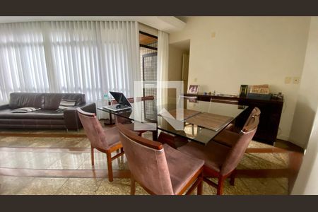 Apartamento à venda com 139m², 4 quartos e 3 vagasSala