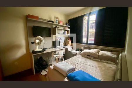 Apartamento à venda com 139m², 4 quartos e 3 vagasQuarto 2