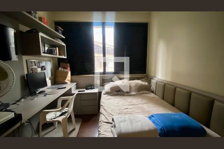 Apartamento à venda com 139m², 4 quartos e 3 vagasQuarto 2