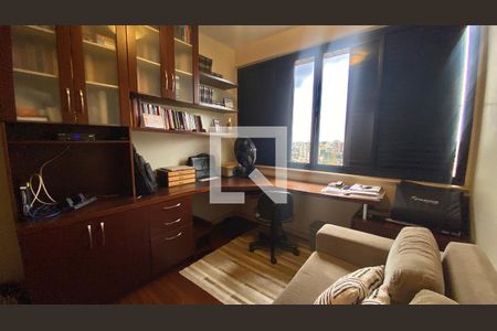 Apartamento à venda com 139m², 4 quartos e 3 vagasQuarto 3