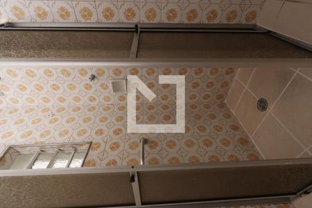 Banheiro da Suíte de casa para alugar com 1 quarto, 60m² em Vila Ema, São Paulo