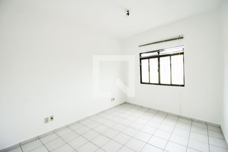 Quarto 2 de kitnet/studio para alugar com 2 quartos, 65m² em Vila Baby, São Paulo