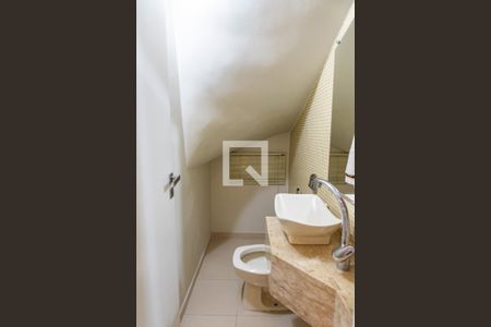 Lavabo de casa para alugar com 4 quartos, 220m² em Vila Mariana, São Paulo