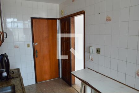 Apartamento para alugar com 75m², 1 quarto e 2 vagas Apartamento para alugar com 75m², 1 quarto e 2 vagasCozinha