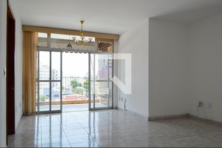 Sala de apartamento para alugar com 1 quarto, 75m² em Pechincha, Rio de Janeiro