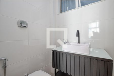 Apartamento à venda com 76m², 2 quartos e 1 vaga Apartamento à venda com 76m², 2 quartos e 1 vagaBanheiro da Suíte