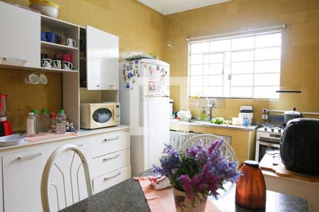 Casa à venda com 405m², 2 quartos e 2 vagasCozinha