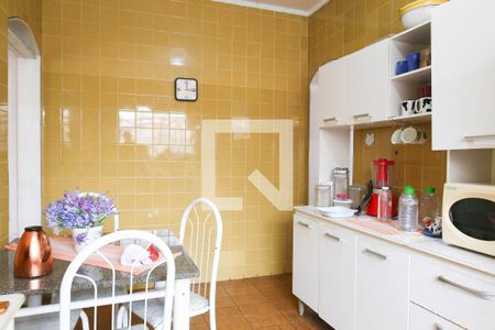 Casa à venda com 405m², 2 quartos e 2 vagasCozinha