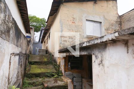 Casa à venda com 405m², 2 quartos e 2 vagasQuintal