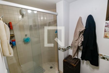 Banheiro de apartamento à venda com 1 quarto, 36m² em Vila Suzana, São Paulo