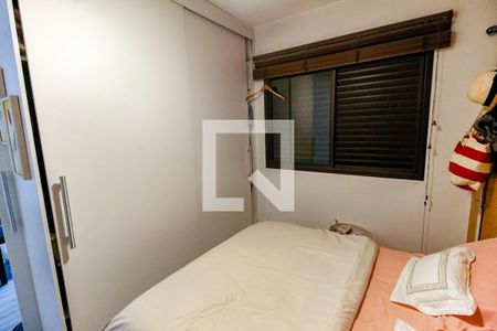 Quarto de apartamento à venda com 1 quarto, 36m² em Vila Suzana, São Paulo