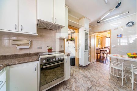 Apartamento à venda com 160m², 3 quartos e 2 vagasCozinha