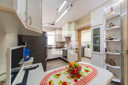 Apartamento à venda com 160m², 3 quartos e 2 vagasCozinha