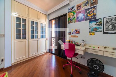 Apartamento à venda com 160m², 3 quartos e 2 vagasQuarto 2