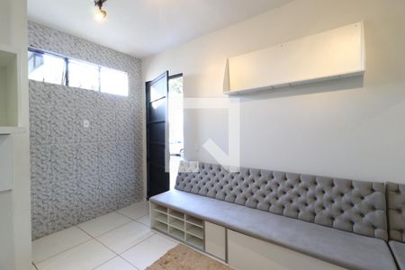 Sala/Cozinha de kitnet/studio para alugar com 1 quarto, 40m² em Marta Helena, Uberlândia