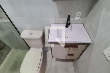 Apartamento para alugar com 70m², 2 quartos e sem vagaBanheiro