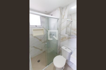 Banheiro da Suíte de apartamento para alugar com 3 quartos, 62m² em Vila Guilherme, São Paulo